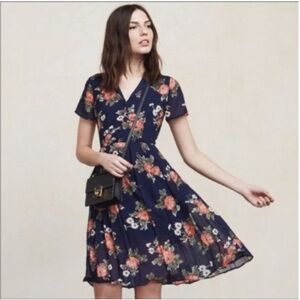 Reformation “Taylor” A-Line shirt Sleeve V-Neck Blue Navy Floral Midi Dress XS